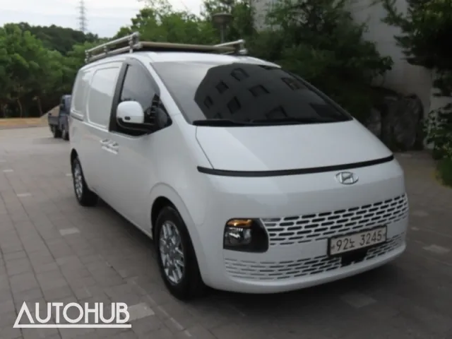 Hyundai Staria 2021 photo 2