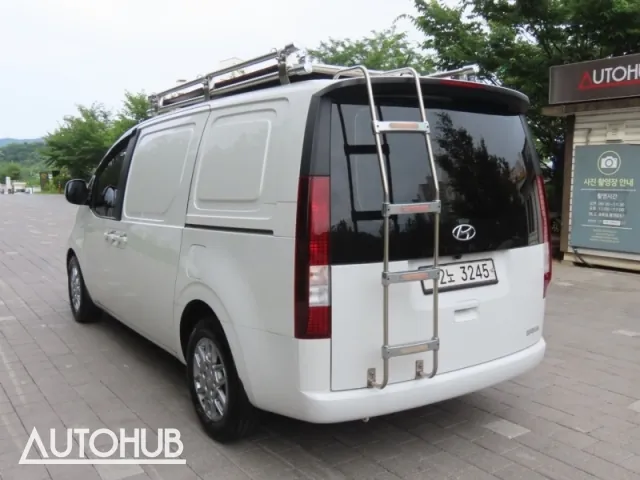 Hyundai Staria 2021 photo 4