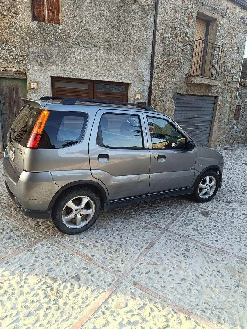 Suzuki Ignis 2005 photo 3