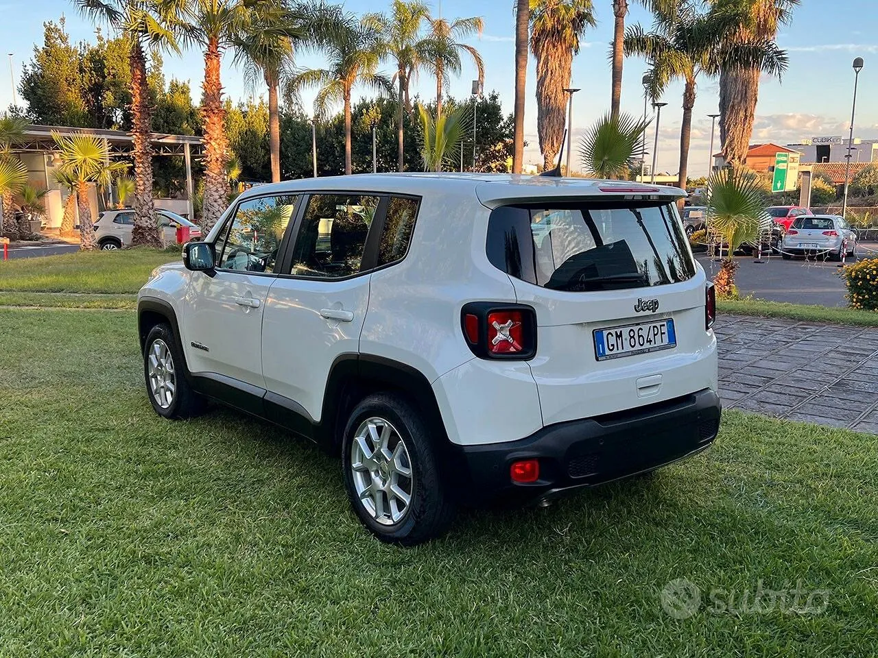 Jeep Renegade 2023 photo 3