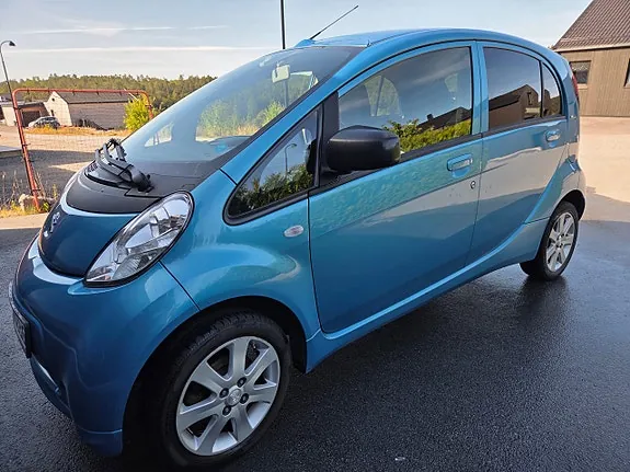 Peugeot Ion 2014 photo 2