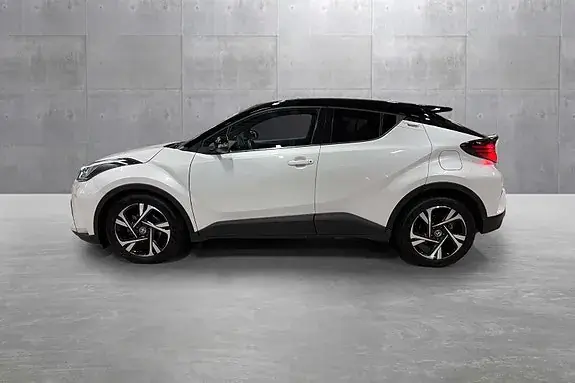 Toyota C-Hr 2023 photo 2