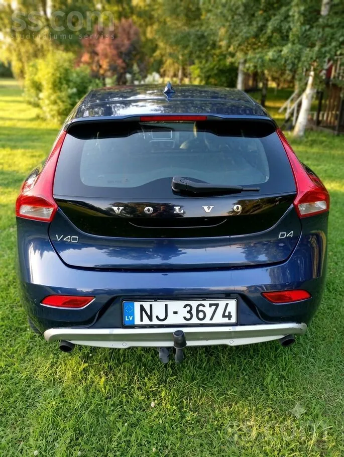 Volvo V40 2014 photo 2
