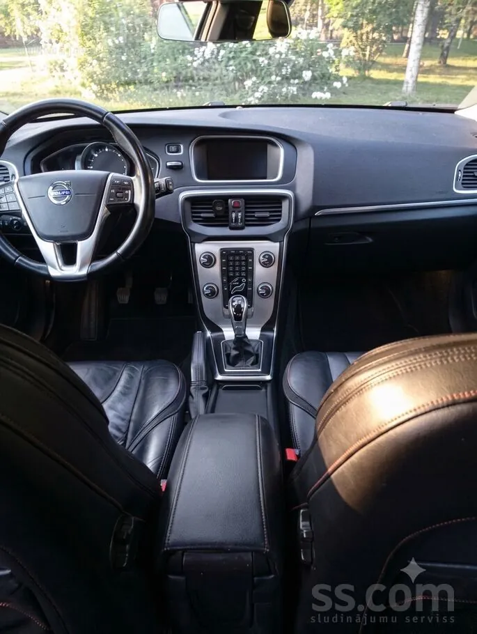 Volvo V40 2014 photo 5