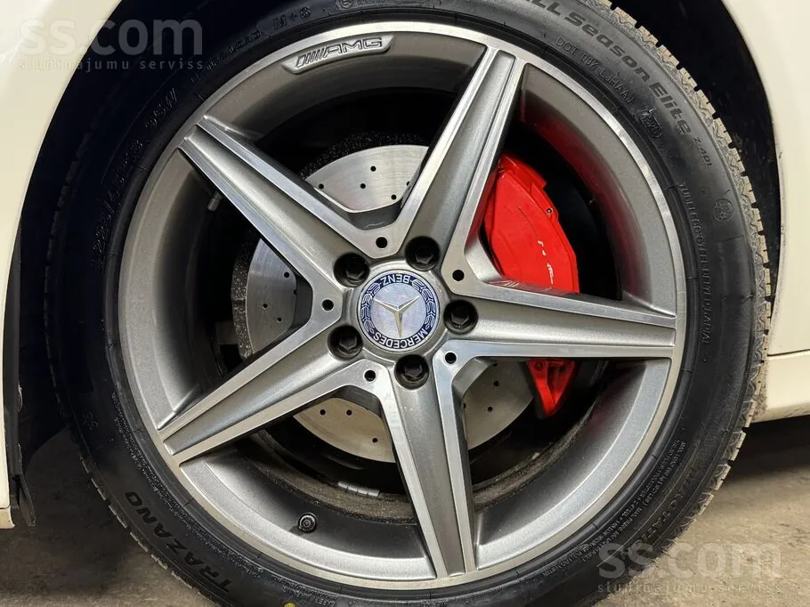 Mercedes-Benz C220 2014 photo 4