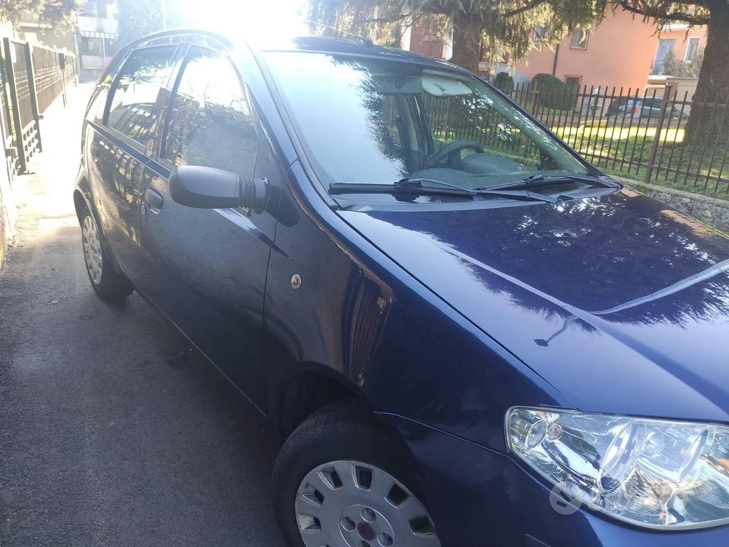 Fiat Punto 2009 photo 2