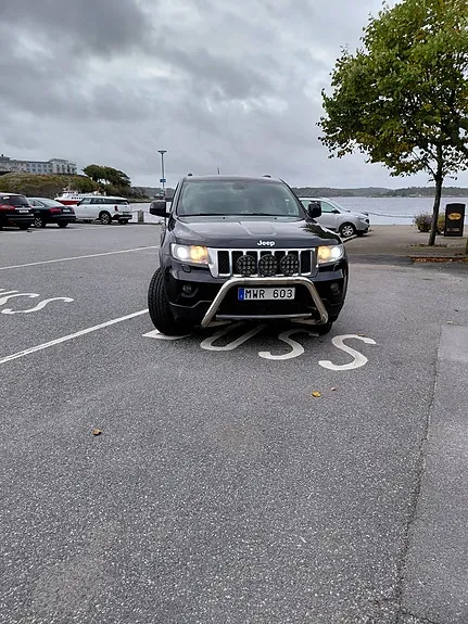 Jeep Grand Cherokee 2012 photo 2