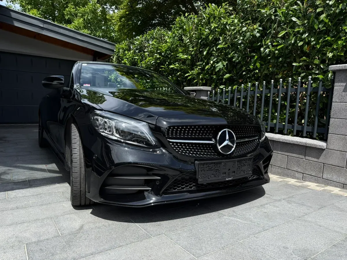 Mercedes-Benz C-Class 2019 photo 2