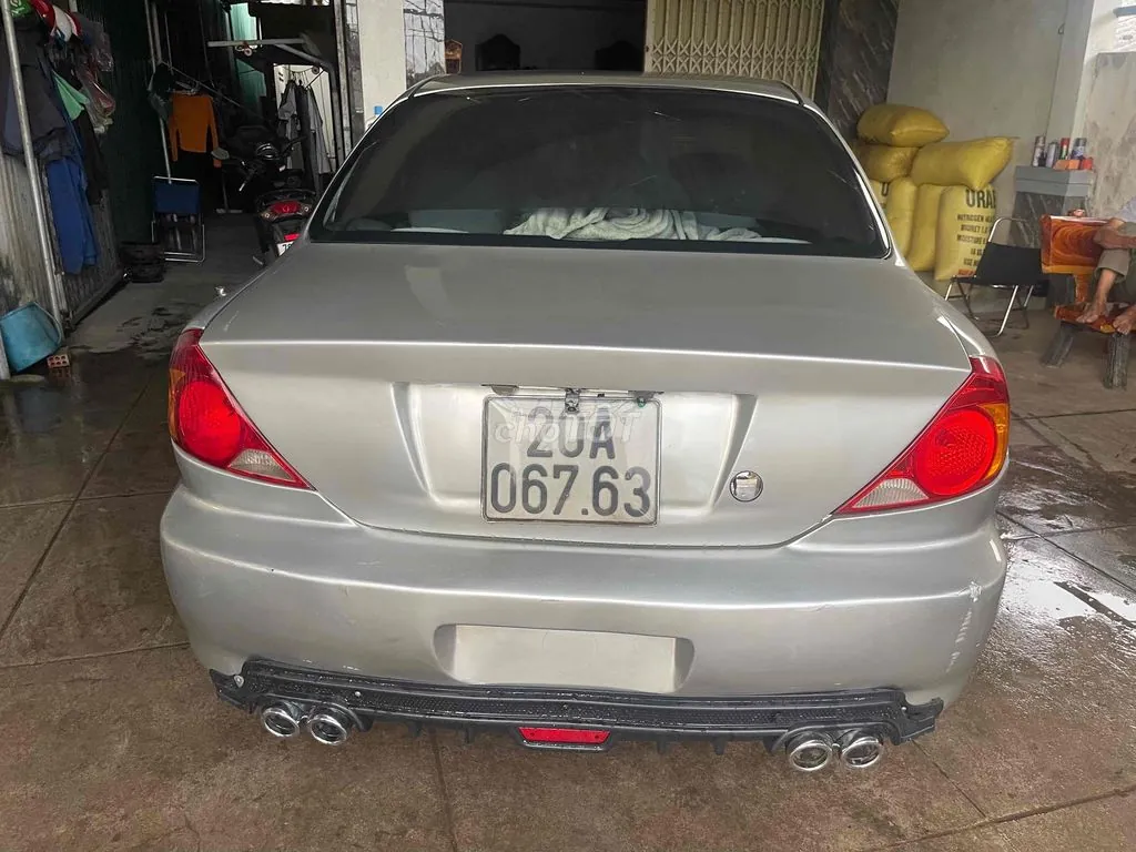 Kia Spectra 2004 photo 4