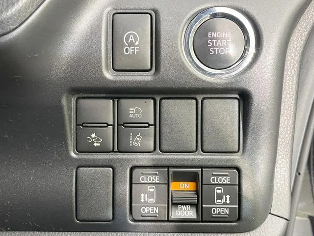 Toyota Corolla Cross 2017 photo 3