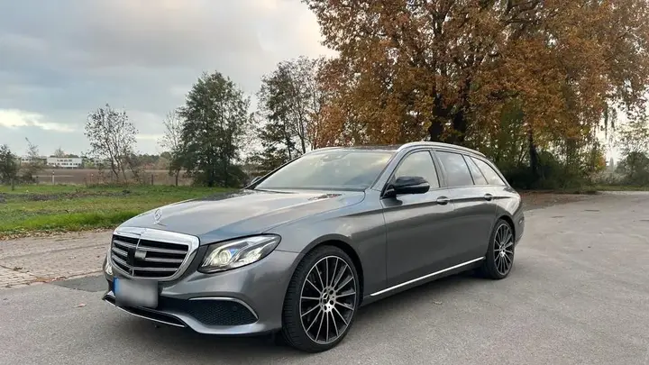 Mercedes-Benz E250