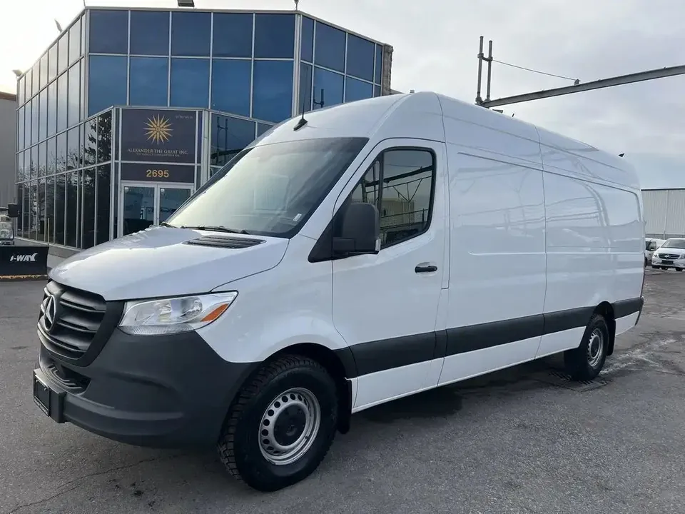 Mercedes-Benz Sprinter Van