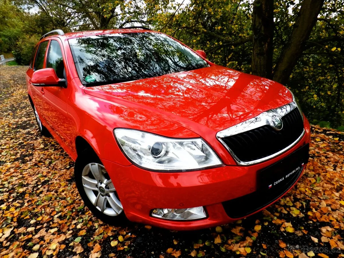 Skoda Octavia Combi 2012 photo 5