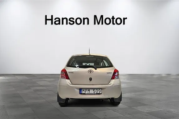 Toyota Yaris 2010 photo 3