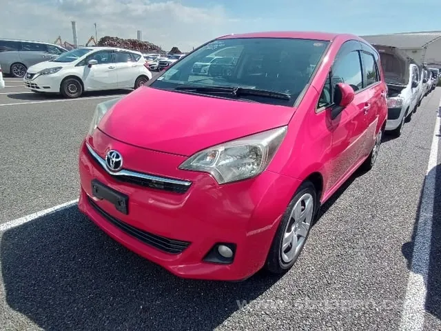 Toyota Ractis G 2011 photo 2
