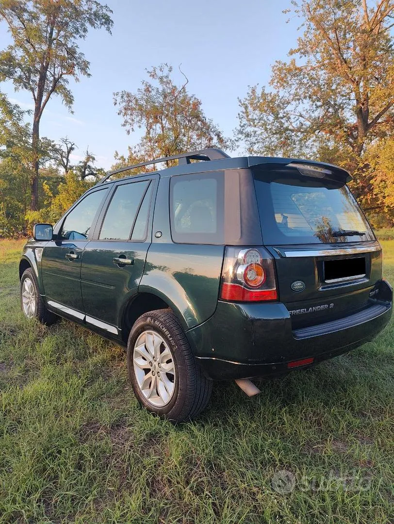 Land Rover Freelander 2014 photo 2