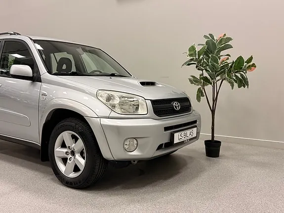 Toyota Rav4 2004 photo 4