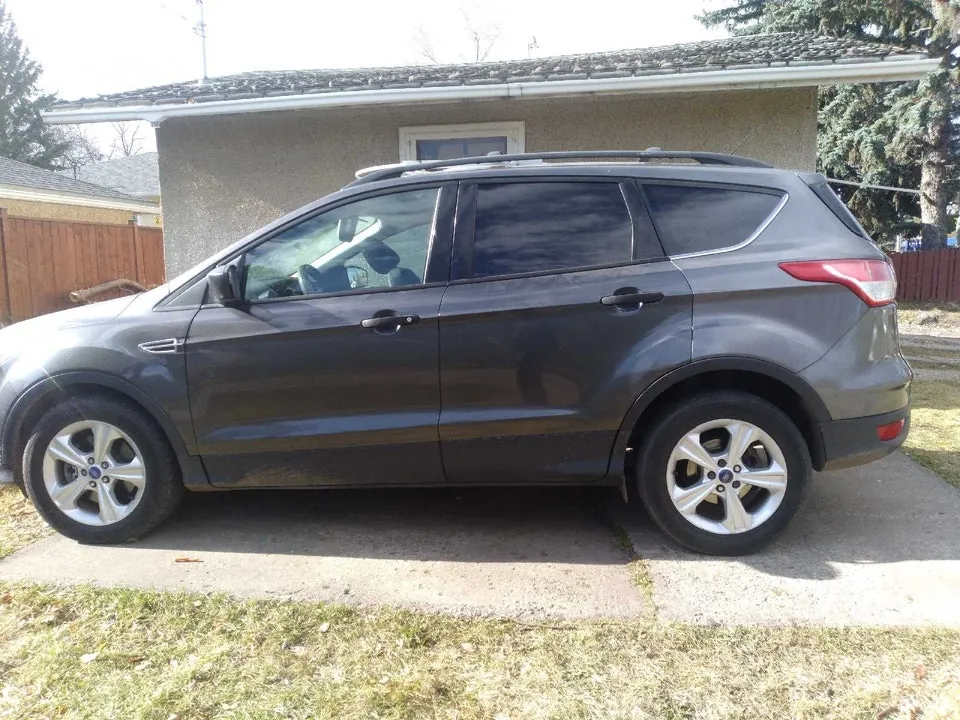 Ford Escape 2013 photo 2