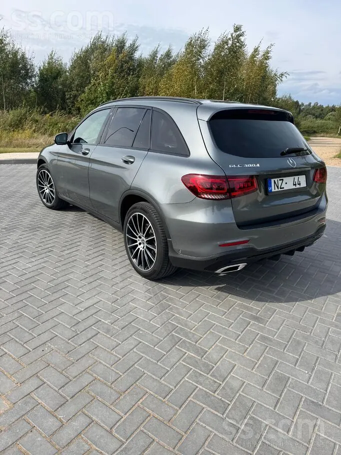Mercedes-Benz Glc 300 2020 photo 2