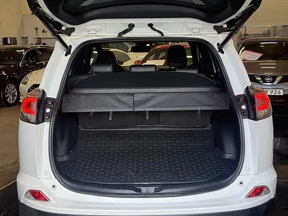 Toyota Rav4 2017 photo 5