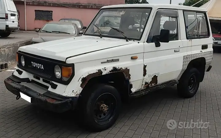 Toyota Land Cruiser