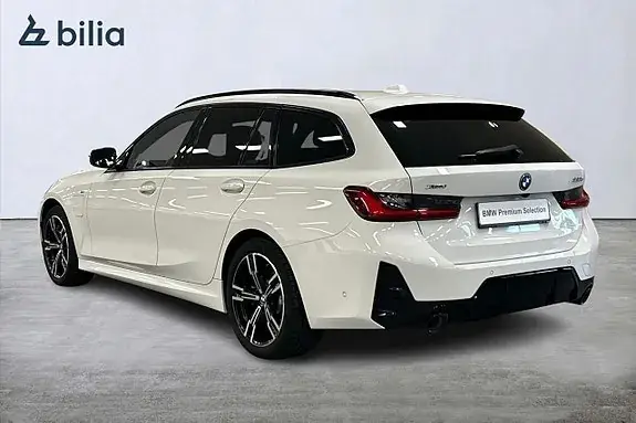 BMW 330E 2024 photo 2