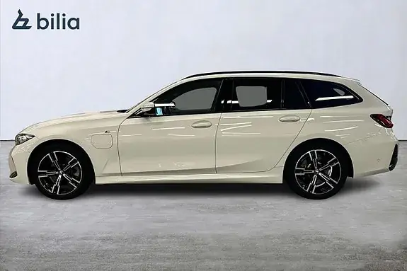 BMW 330E 2024 photo 3