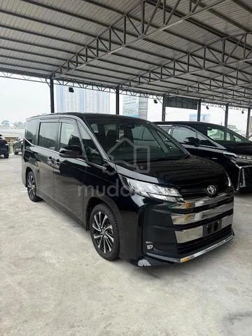 Toyota Noah 2.0 S-Z
