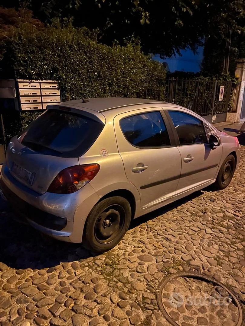 Peugeot 207