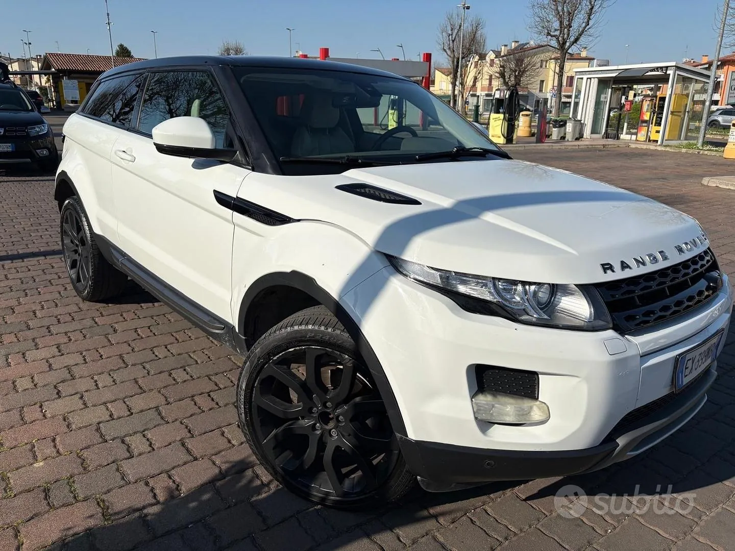 Land Rover Evoque 2014 photo 2