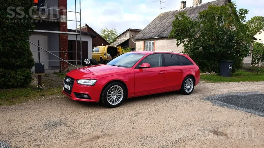 Audi A4 2012 photo 5