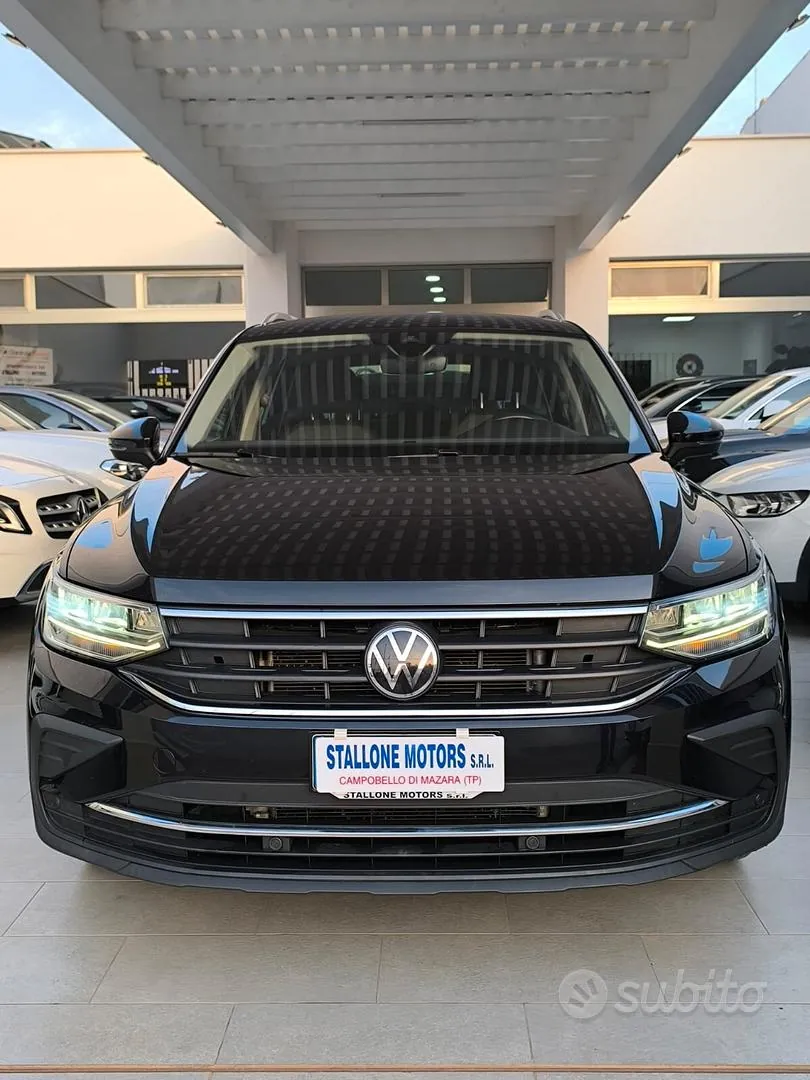 Volkswagen Tiguan 2022 photo 2