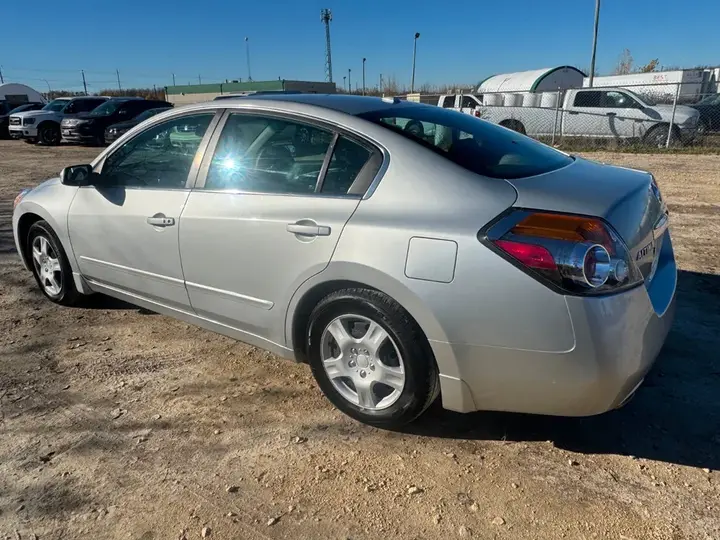 Nissan Altima 2012 photo 3