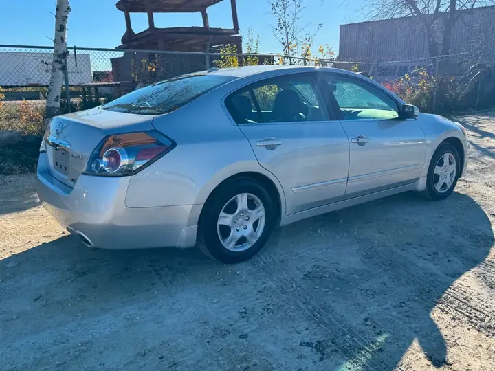 Nissan Altima 2012 photo 5