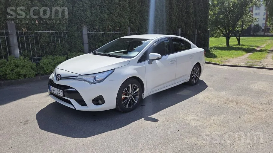 Toyota Avensis 2016 photo 3