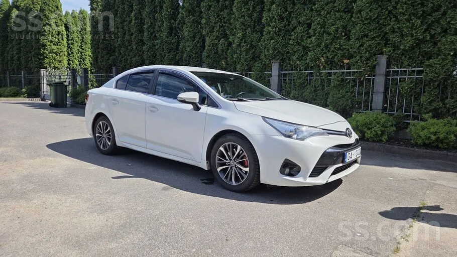 Toyota Avensis 2016 photo 4