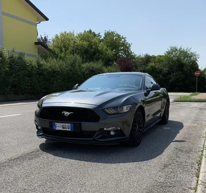 Ford Mustang 2017 photo 2