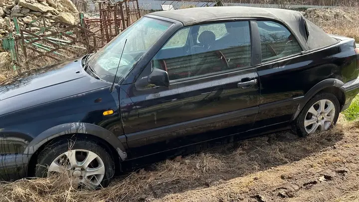 Volkswagen Golf Cabrio 1996 photo 2