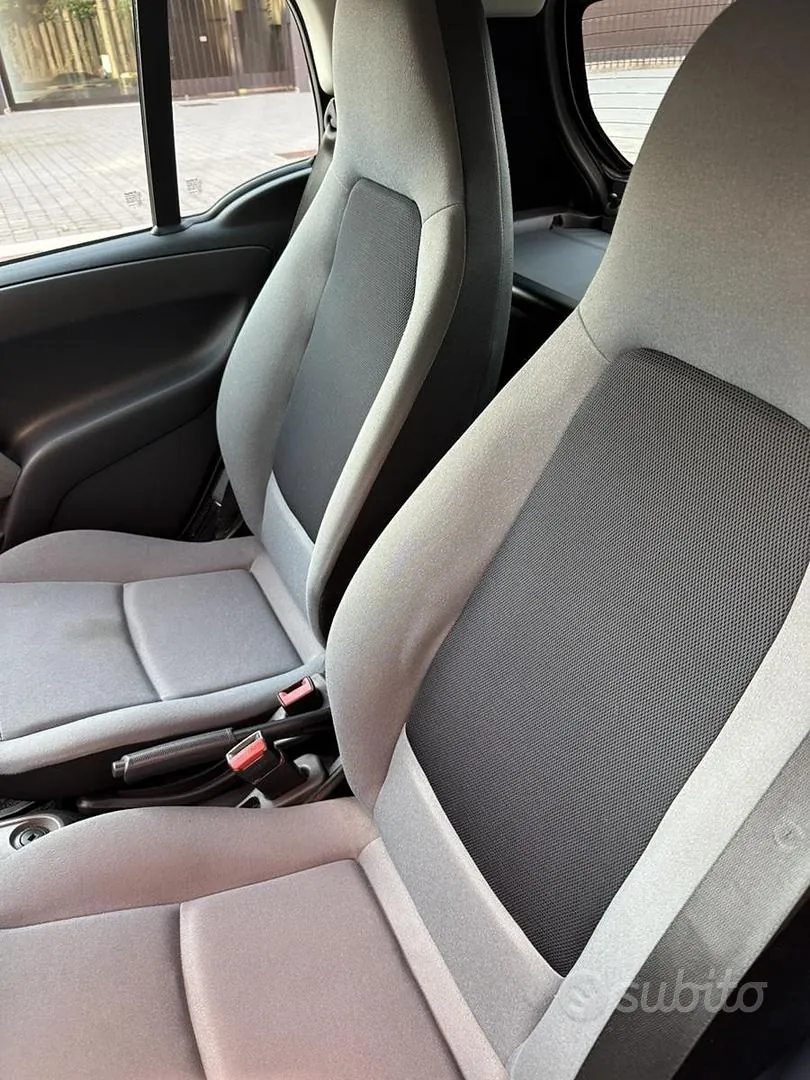 Smart Fortwo 2010 photo 5