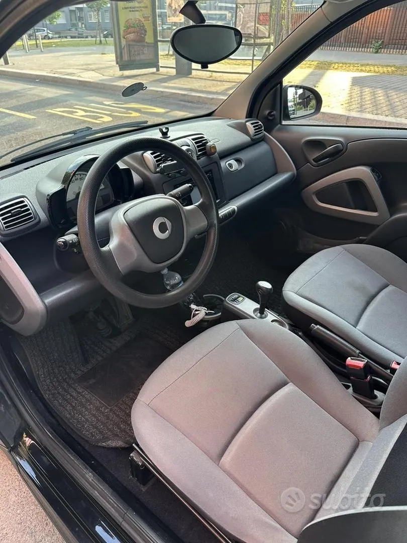 Smart Fortwo 2010 photo 3