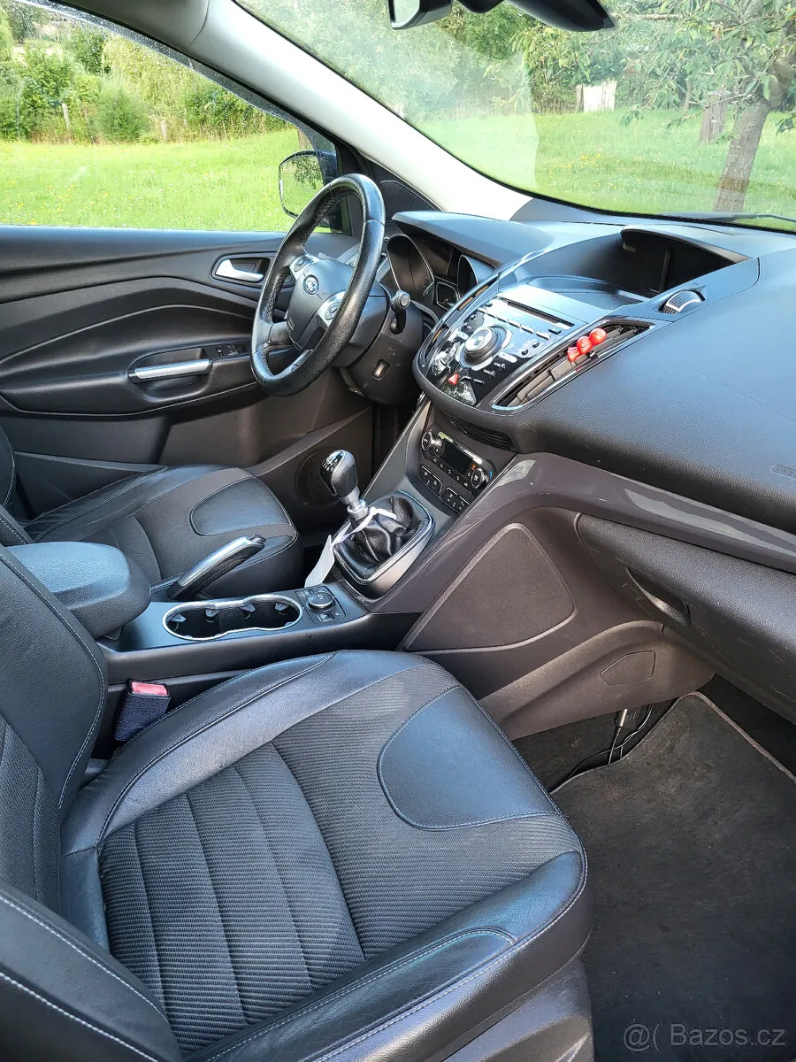Ford Kuga 2014 photo 3