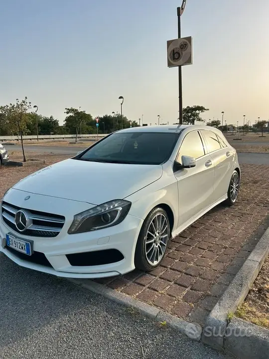 Mercedes-Benz A 2015 photo 4