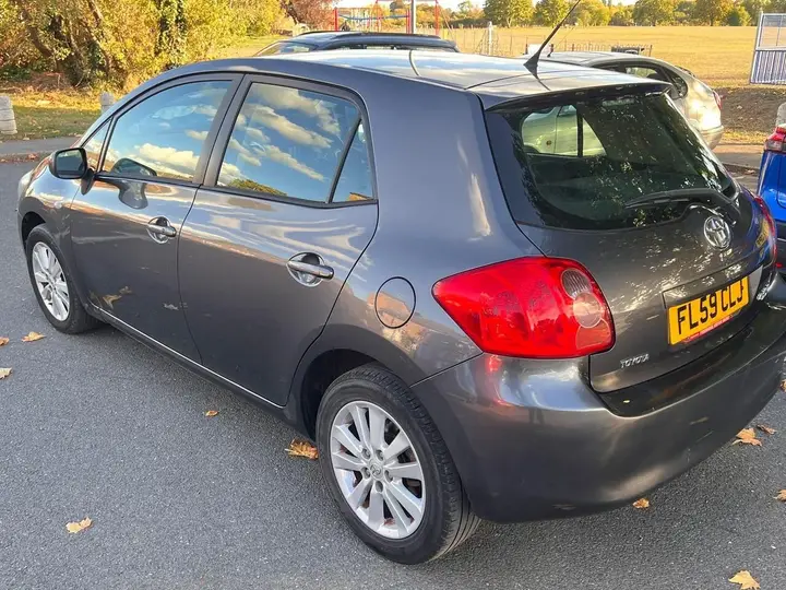 Toyota Auris 2009 photo 4