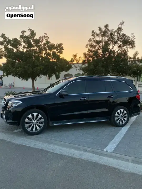 Mercedes-Benz Gls-400