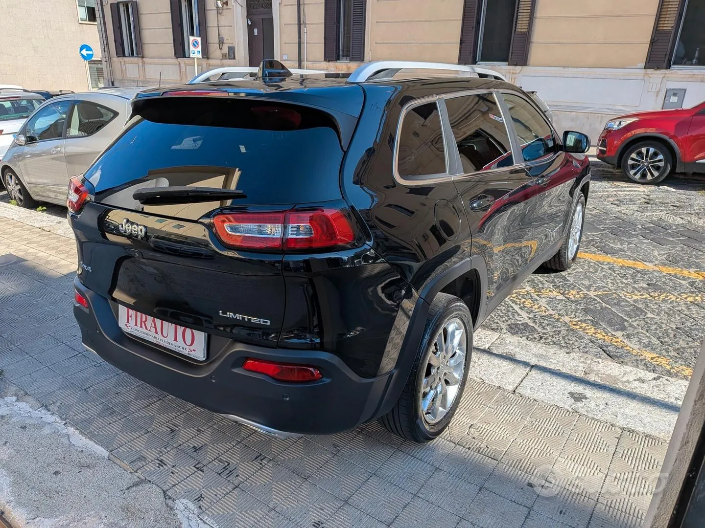 Jeep Cherokee 2018 photo 2