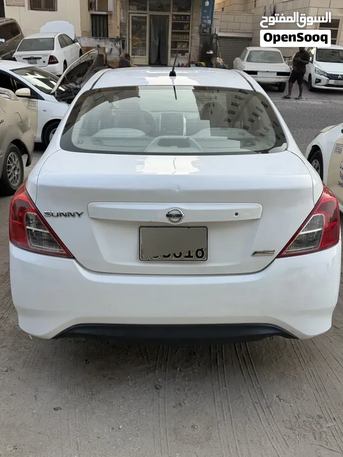 Nissan Sunny 2016 photo 2