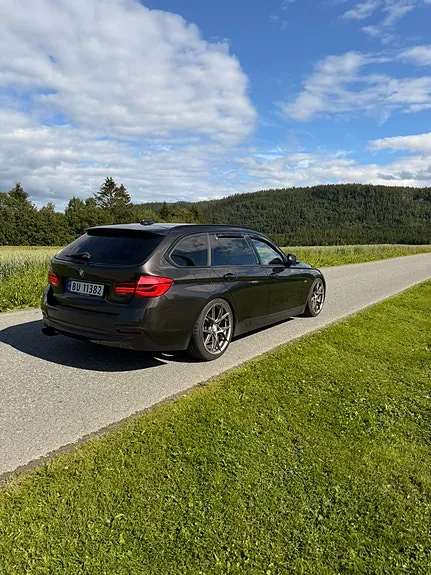 BMW 320I 2016 photo 5