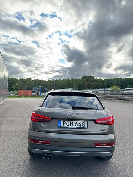 Audi Q3 2015 photo 3