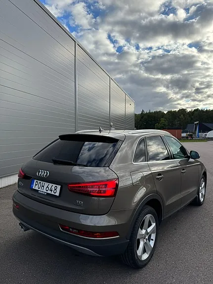 Audi Q3 2015 photo 2