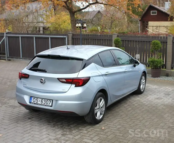 Opel Astra 2019 photo 4